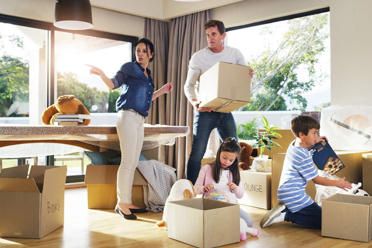 Unpacking with Purpose Avoiding Clutter in Your New Home