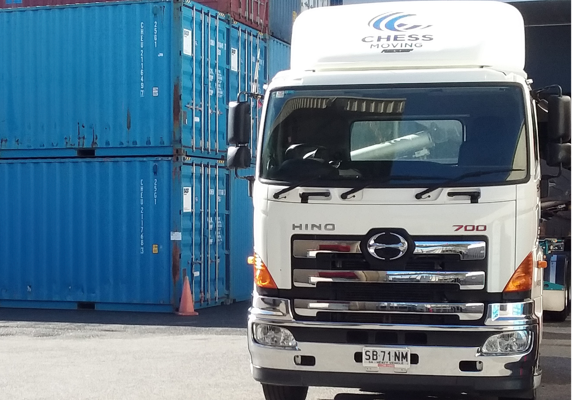 Moving service from door to door